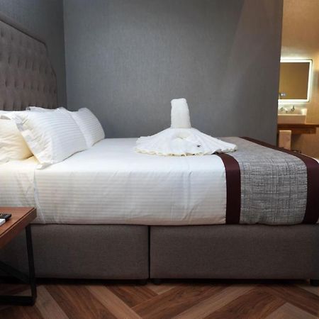 1969 Business Suites @ Ipoh Garden Экстерьер фото